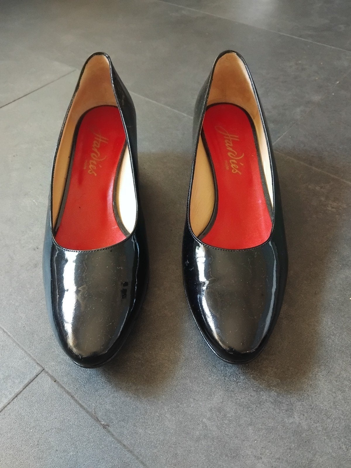 Vero Cuoio Zwarte Lakleren Pumps Maat 41, Kleding | Dames, Schoenen, Nieuw, Pumps, Zwart, Ophalen of Verzenden