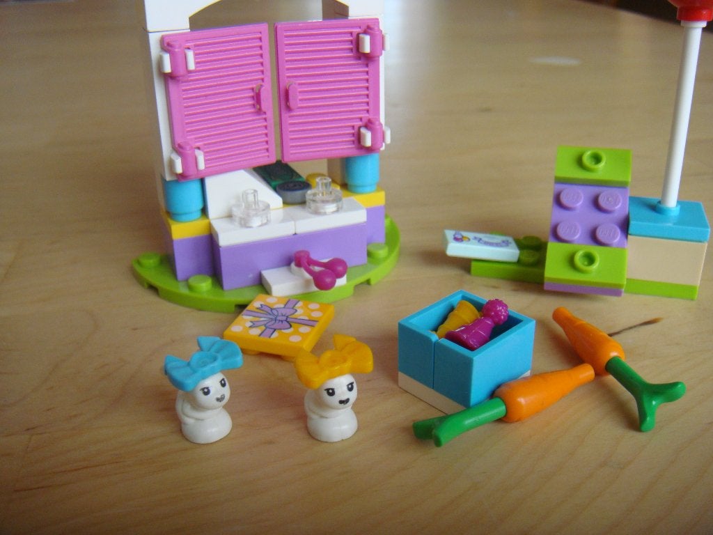 Lego Friends 41113 (konijnen, Cadeauwinkel) compleet ZGAN, Lego, Friends, Ophalen of Verzenden, Zo goed als nieuw