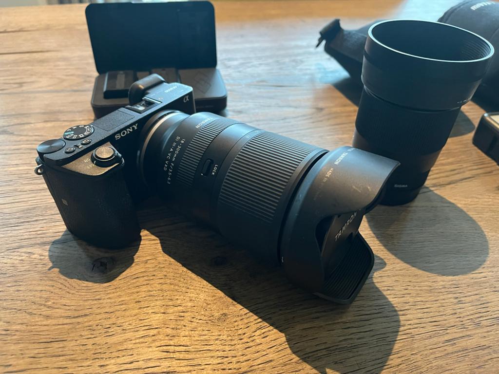 Sony A6500 body met accessoires: microfoon, ringlight, 3 acc, Audio, Tv en Foto, Fotocamera's Digitaal, Gebruikt, Spiegelreflex