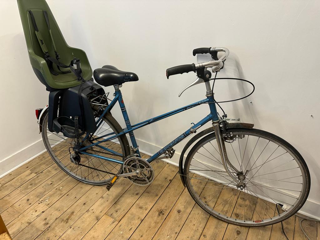Sportieve damesfiets met kinderzitje - lichtlopend, Fietsen en Brommers, Fietsen | Dames | Sportfietsen en Toerfietsen, 28 inch
