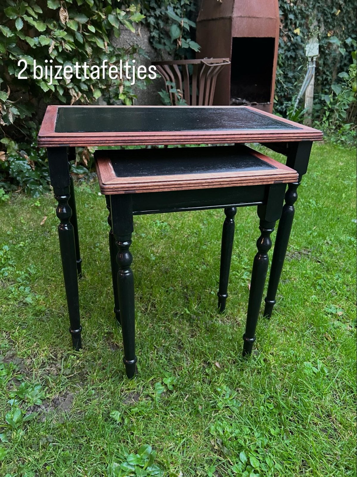 Set van 2 gerestylede vintage bijzettafeltjes, Minder dan 55 cm, Gebruikt, Rechthoekig, Hout