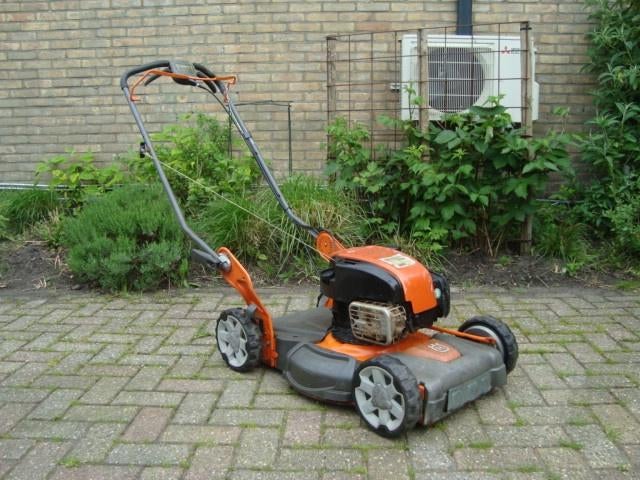 Husqvarna LB 348V  gazonmaaier !!!, Tuin en Terras, Grasmaaiers, Ophalen, Cirkelmaaier, Gebruikt, Benzine-grasmaaier