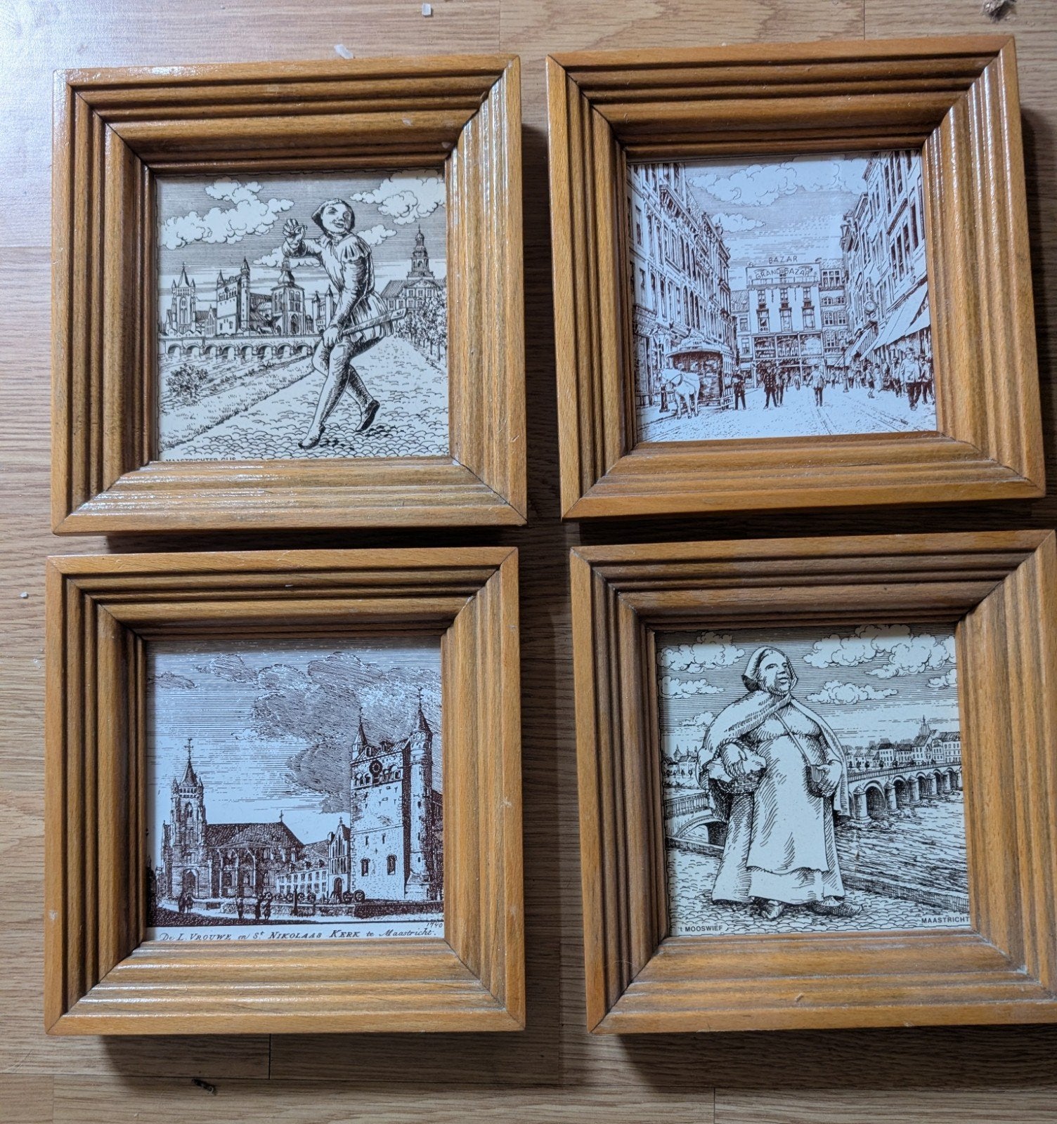 Set van 4 ingelijste etsen van Maastricht, Antiek en Kunst, Ingelijst, Ets, Stadsgezicht, Ophalen of Verzenden