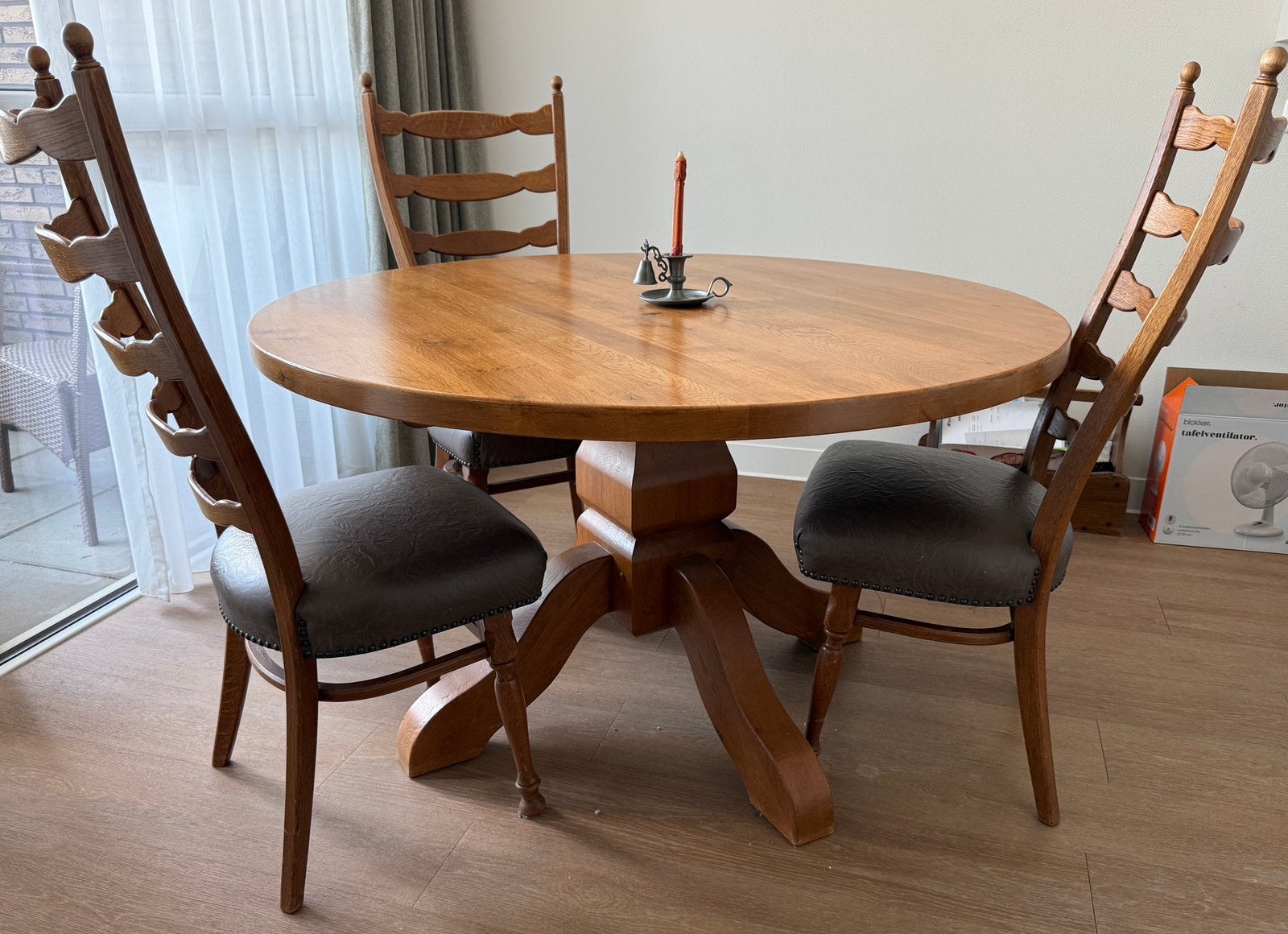 Massief licht eiken eethoek en 2 bijzettafeltjes, Ophalen, Gebruikt, 4 tot 6 stoelen
