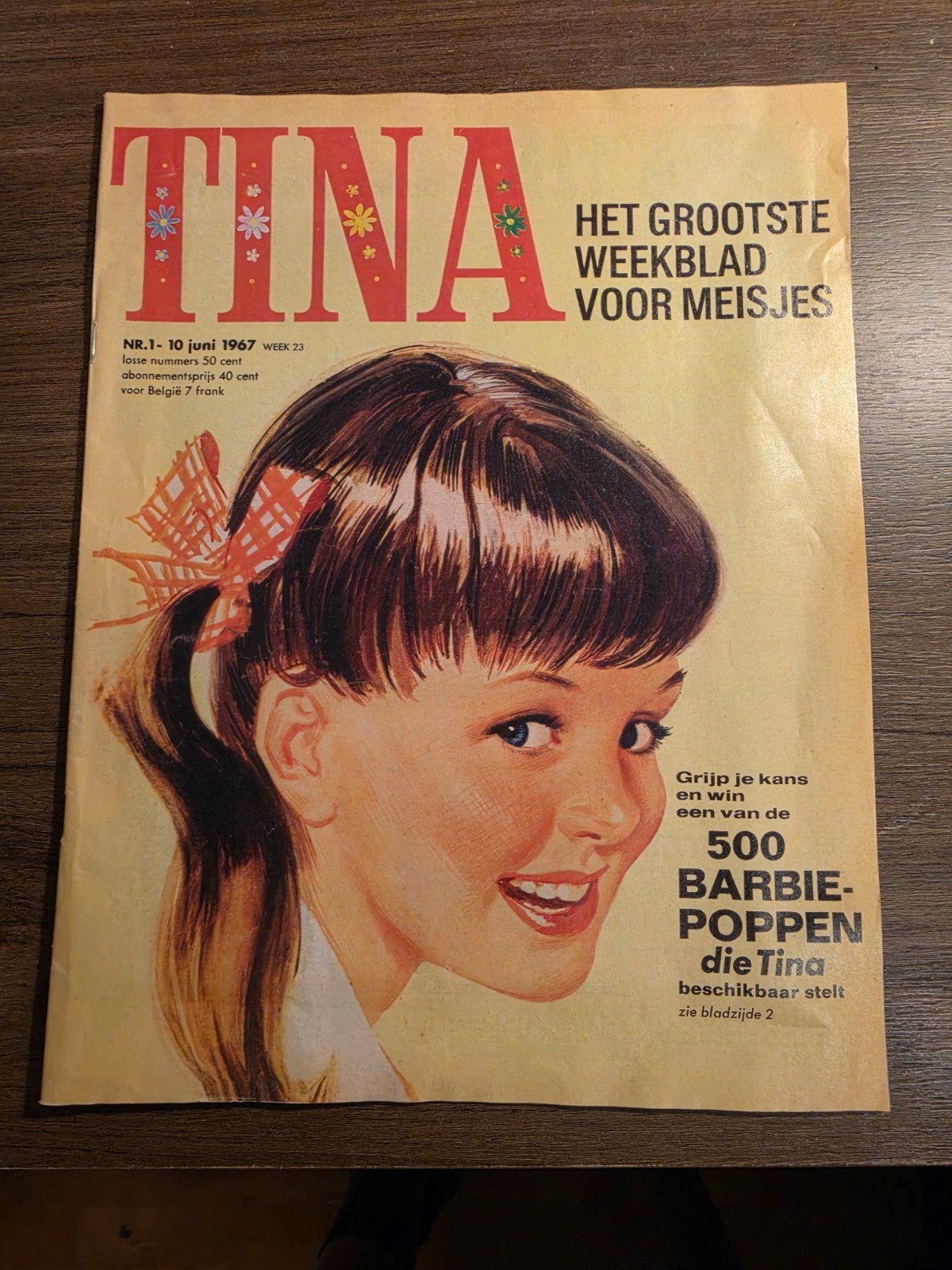 Tina Weekblad Nr. 1 - 10 juni 1967 - Het grootste weekblad, Ophalen of Verzenden, Gelezen, Damesbladen