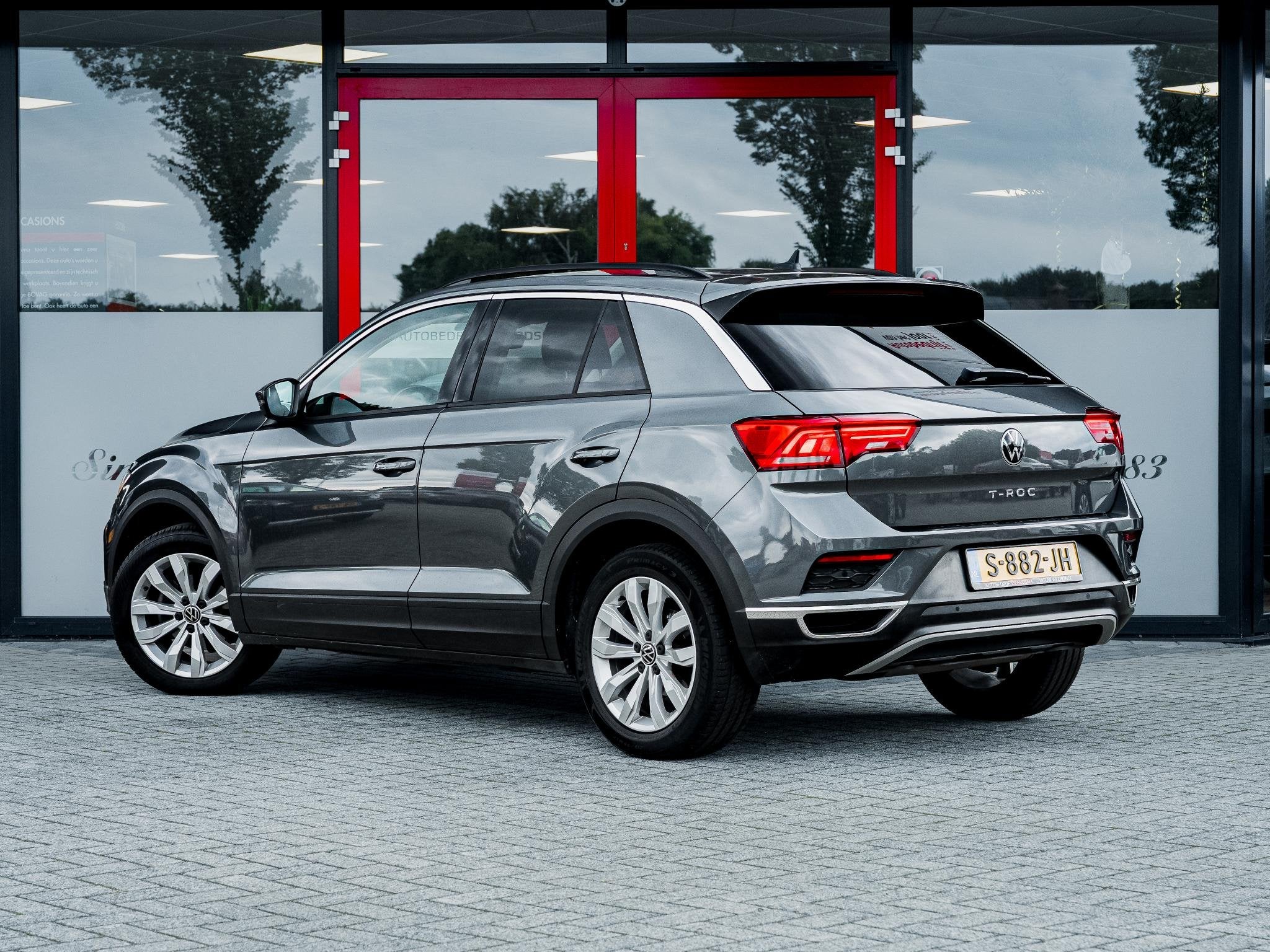 Volkswagen T-Roc 1.5 TSI Style | Trekhaak | Navigatie | Clim, Auto's, Stof, 4 cilinders, Bedrijf, SUV of Terreinwagen