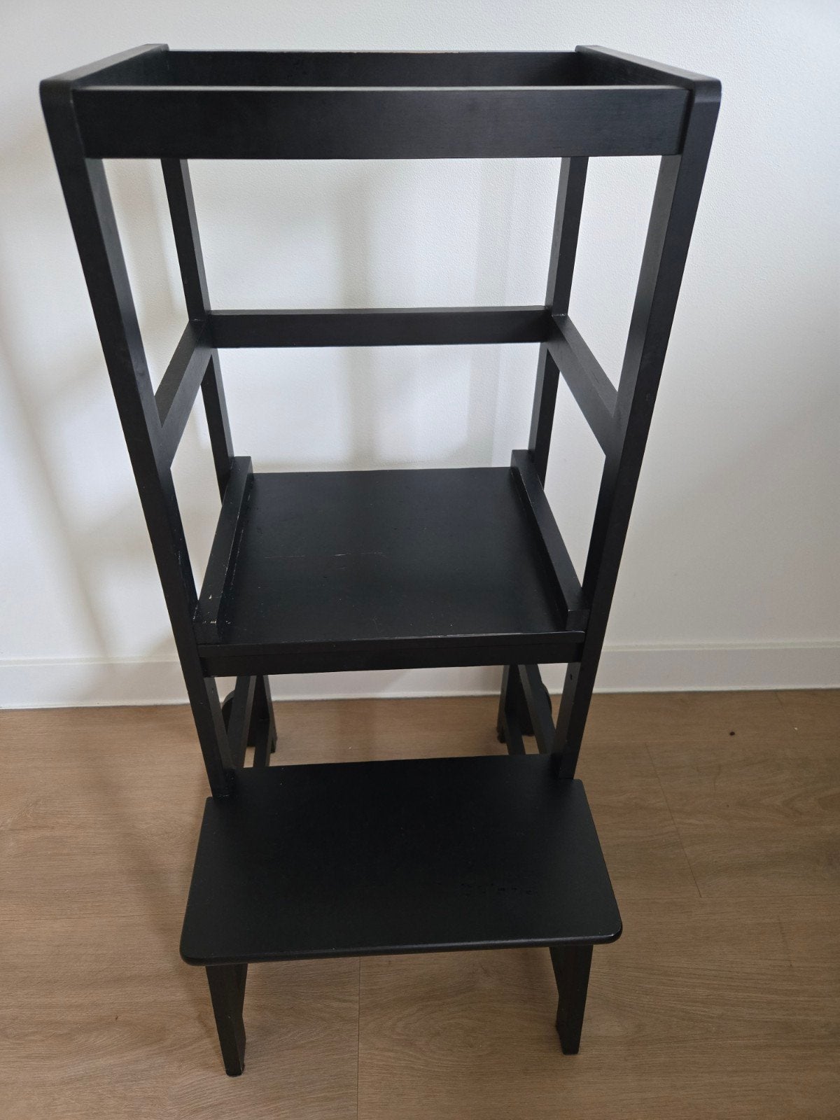 Houten leertoren met verstelbare plank, Kinderen en Baby's, Kinderstoelen, Ophalen, Gebruikt, Meegroeistoel
