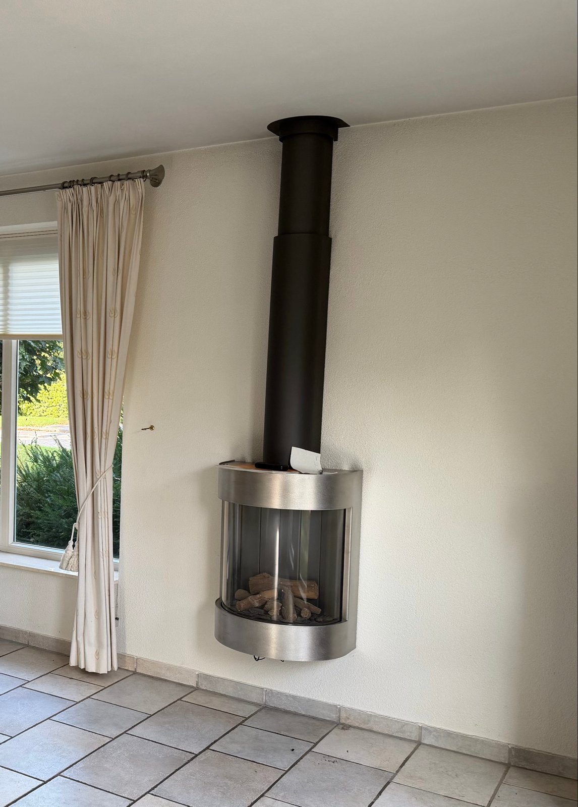 Moderne hangende gashaard Bellfires met afstandsbediening, Ophalen, Zo goed als nieuw, Hangende haard, Gashaard