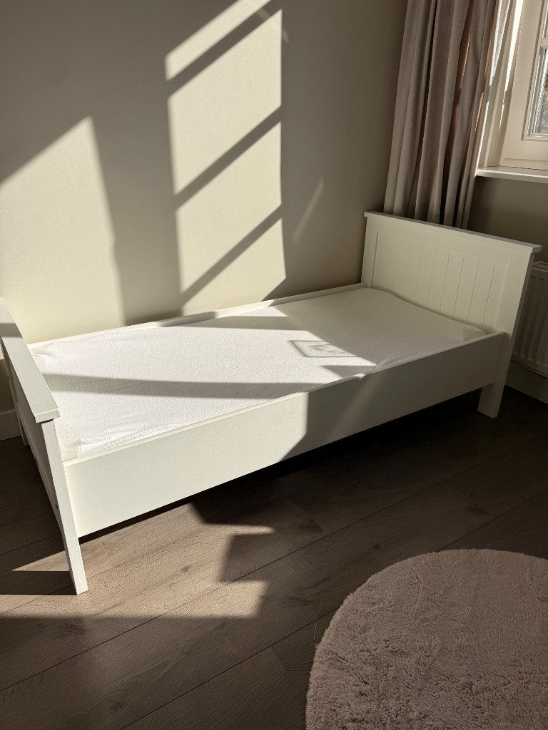 Peuterbed wit, Kinderen en Baby's, Ophalen, Gebruikt, 70 tot 85 cm, 140 tot 160 cm