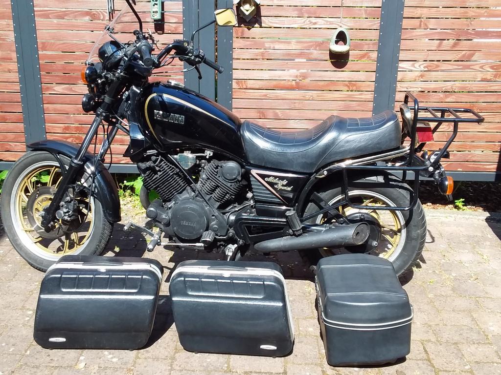 Yamaha XV1000SE Midnight Special uit 1983 + onderdelenmotor, Cardan-aandrijving, 2 cilinders, Gebruikt, Particulier