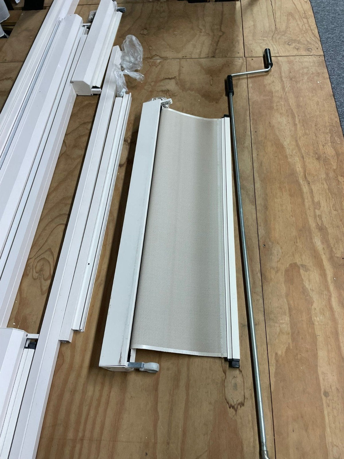 Diverse maten screens RAL 9010, Ophalen, Gebruikt