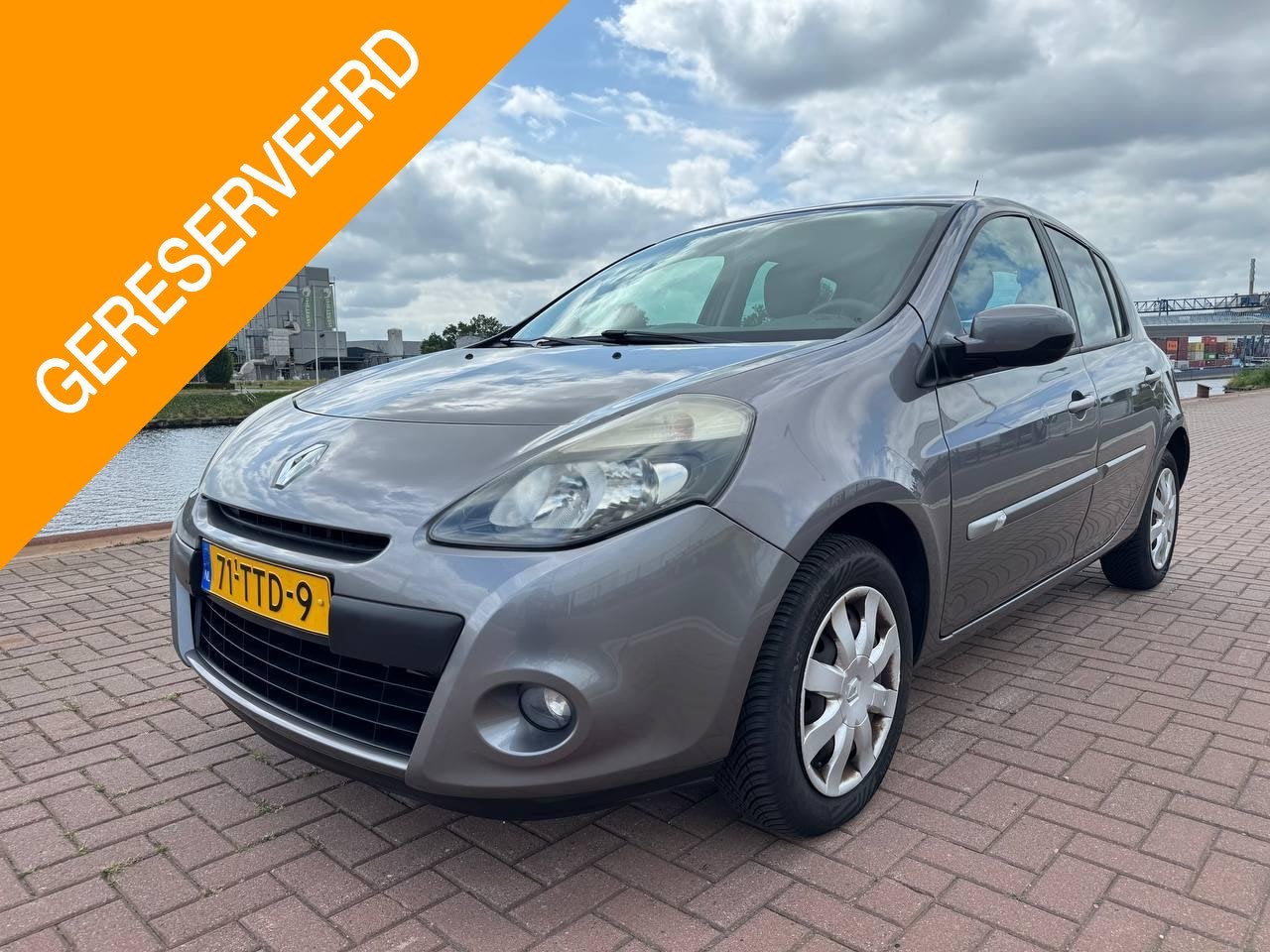 Renault Clio 1.2 /Airco/Cruise control/5 drs/Nieuwe APK, Voorwielaandrijving, Euro 5, Stof, Gebruikt
