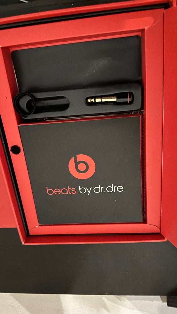 Beats By Dre Studio koptelefoon met alle toebehoren, Gebruikt, Beats, Ophalen of Verzenden, Over-ear