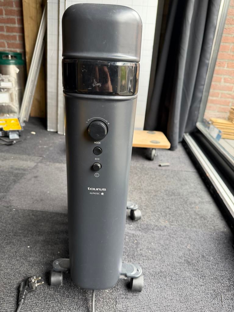 Elektrische Oliegevulde Radiator Agadir 2000W Zwart, Huis en Inrichting, Kachels, Ophalen, Oliekachel, Brasserie sublime, Elektrisch