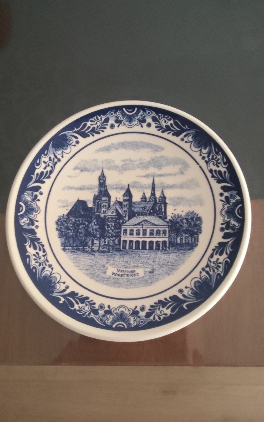 Mooi wandbord van het Vrijthof, Ophalen