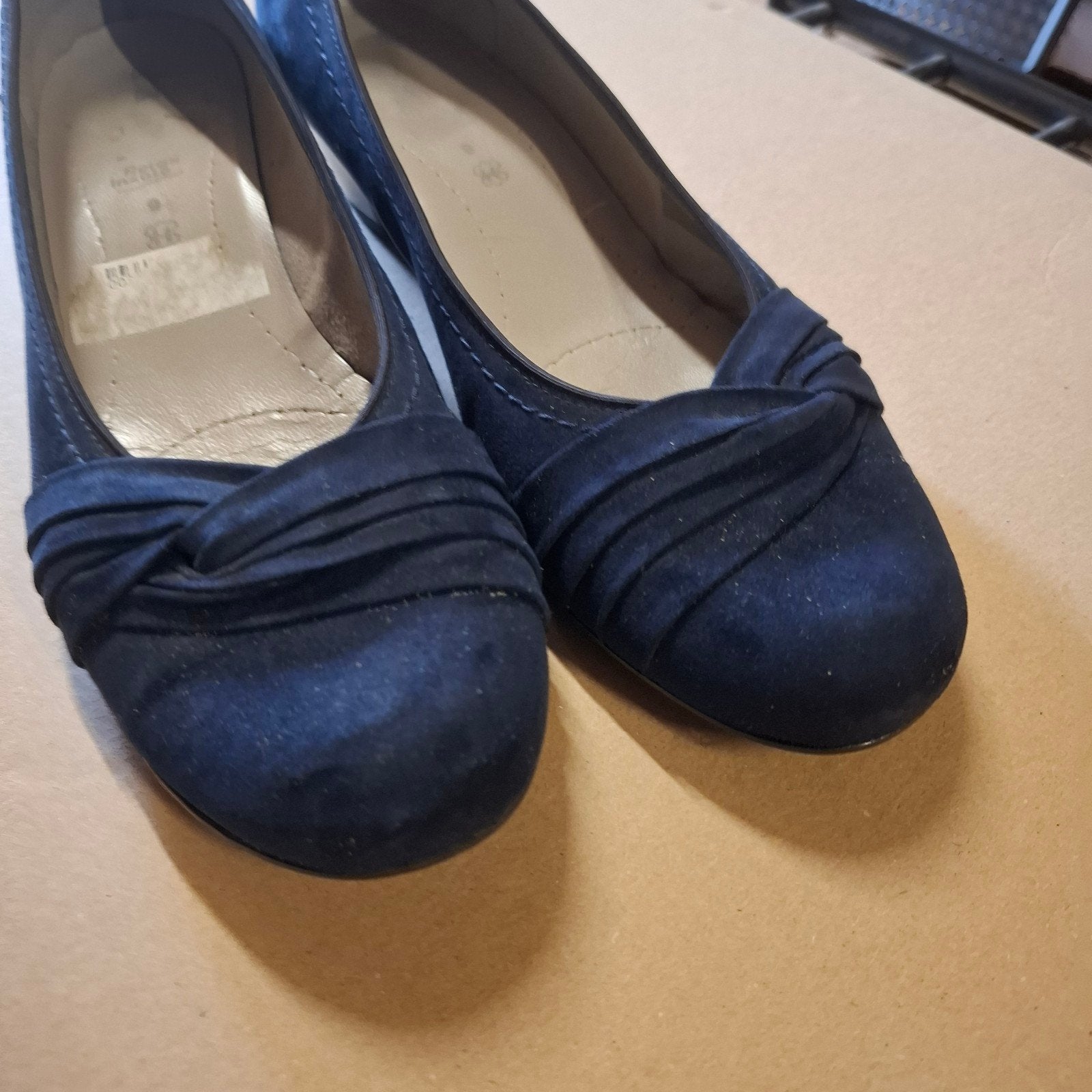 Blauwe pumps maat 43, Kleding | Dames, Ophalen of Verzenden, Gedragen, Blauw, Pumps
