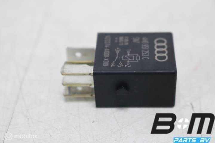 Relais 646 VW Passat B8 4H0951253C, Gebruikt