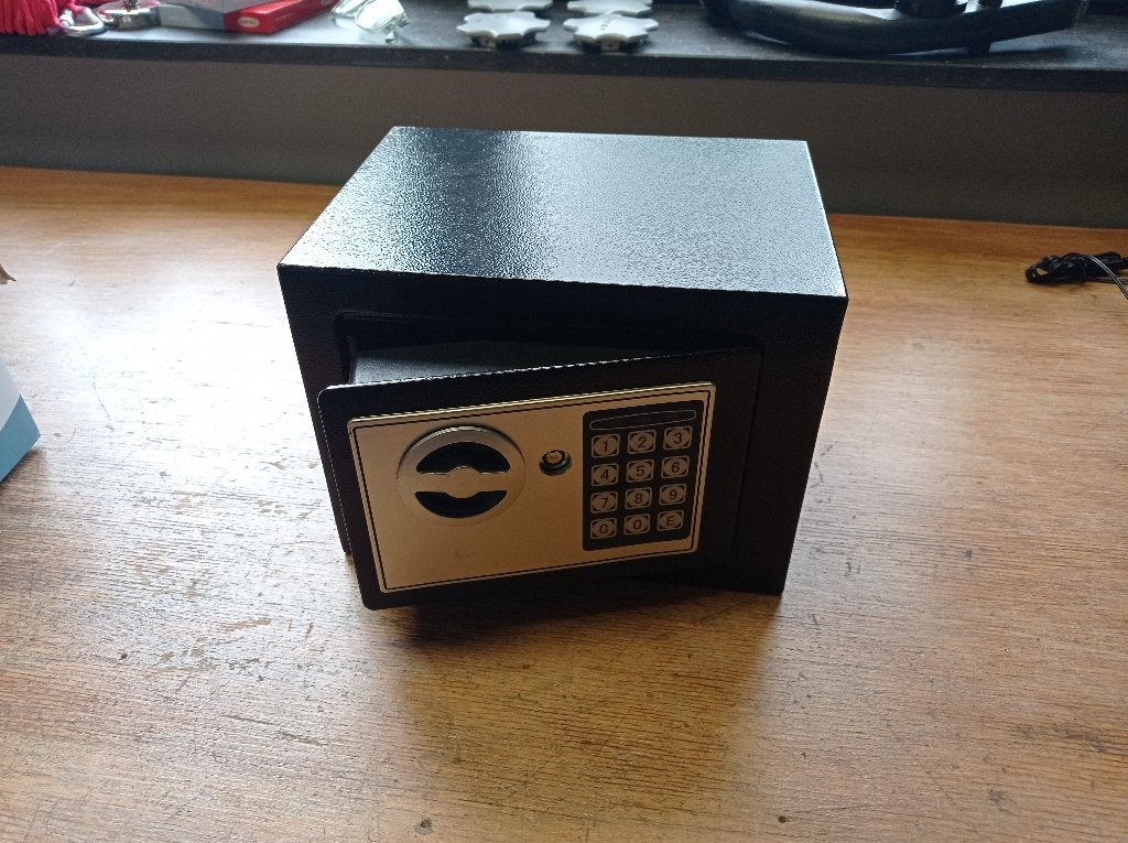 Elektronische kluisje, Caravans en Kamperen, Kampeeraccessoires, Zo goed als nieuw, Ophalen of Verzenden