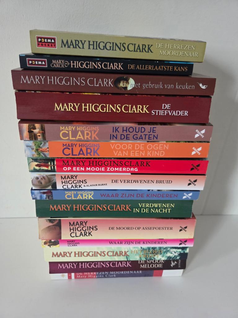 Mary Higgins Clark 15 boeken voor € 9.00, Ophalen of Verzenden, Zo goed als nieuw