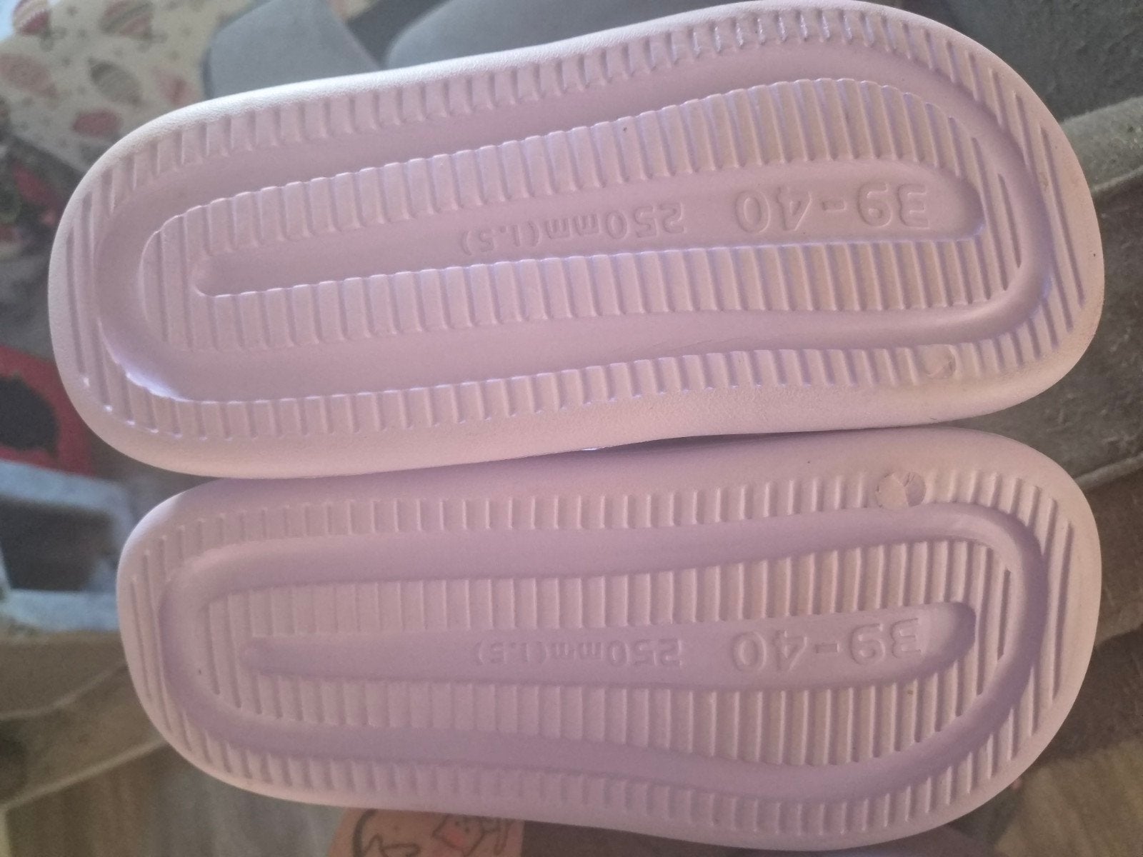 kuromi slippers maat 39-40, Kleding | Dames, Blauw, Ophalen of Verzenden, Merkloos, Zo goed als nieuw