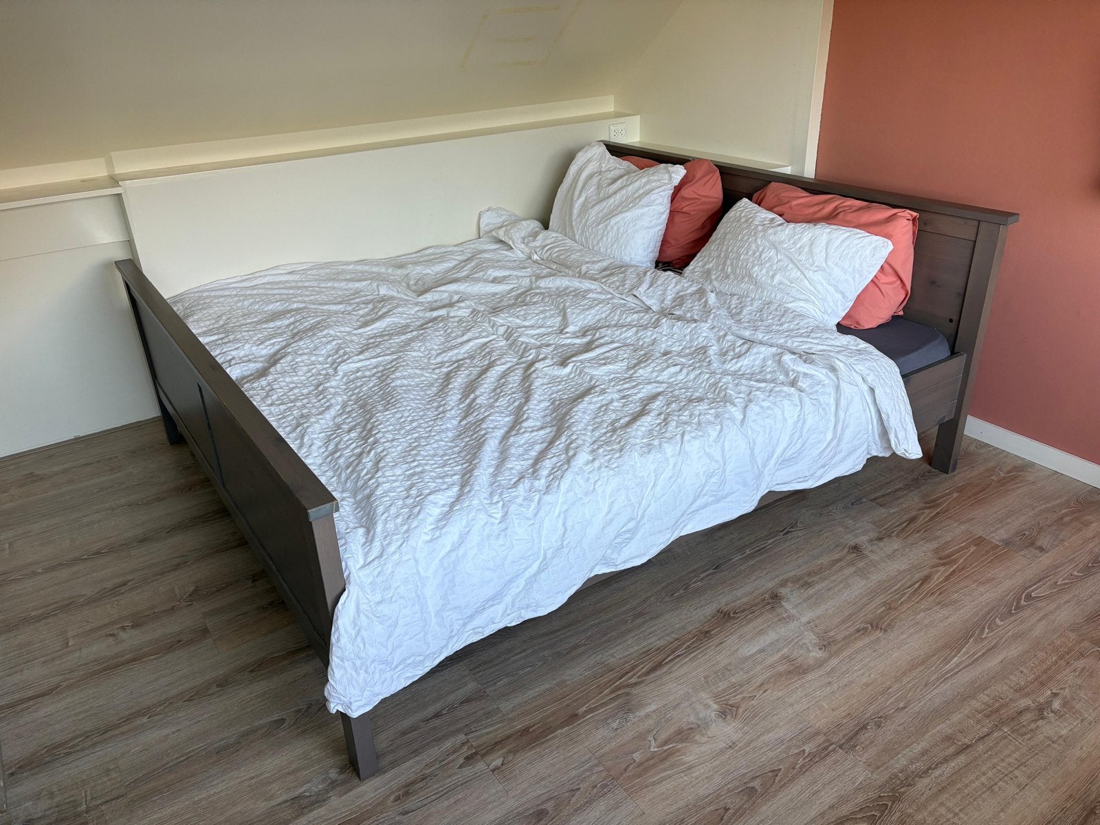 Bed Hemnes (Ikea) met lattenbodems, Huis en Inrichting, Gebruikt, Tweepersoons, Ophalen of Verzenden, 180 cm