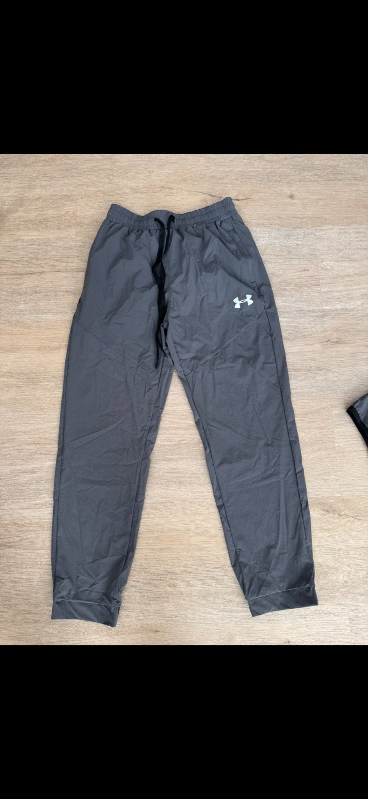 Under Armour sportbroek en windjack - Nieuw, Kleding | Heren, Under Armour, Nieuw, Ophalen of Verzenden, Hardlopen of Fietsen