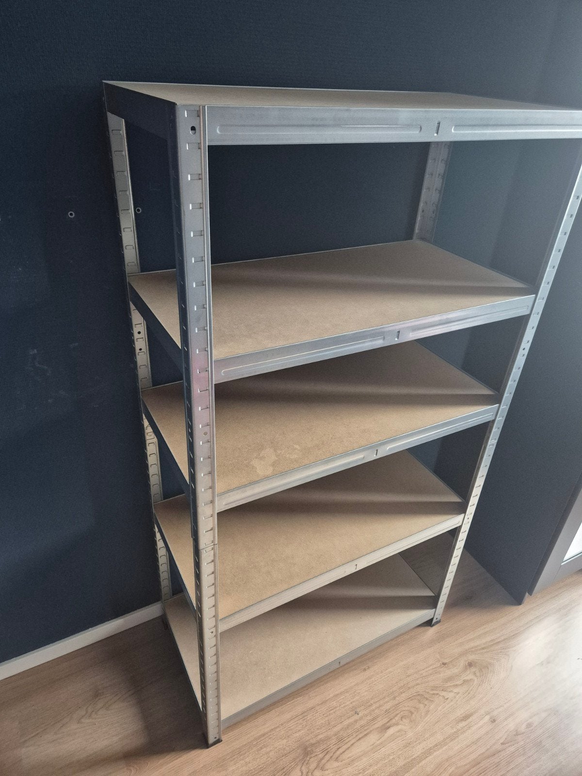 Stellingkast, Ophalen, Zo goed als nieuw