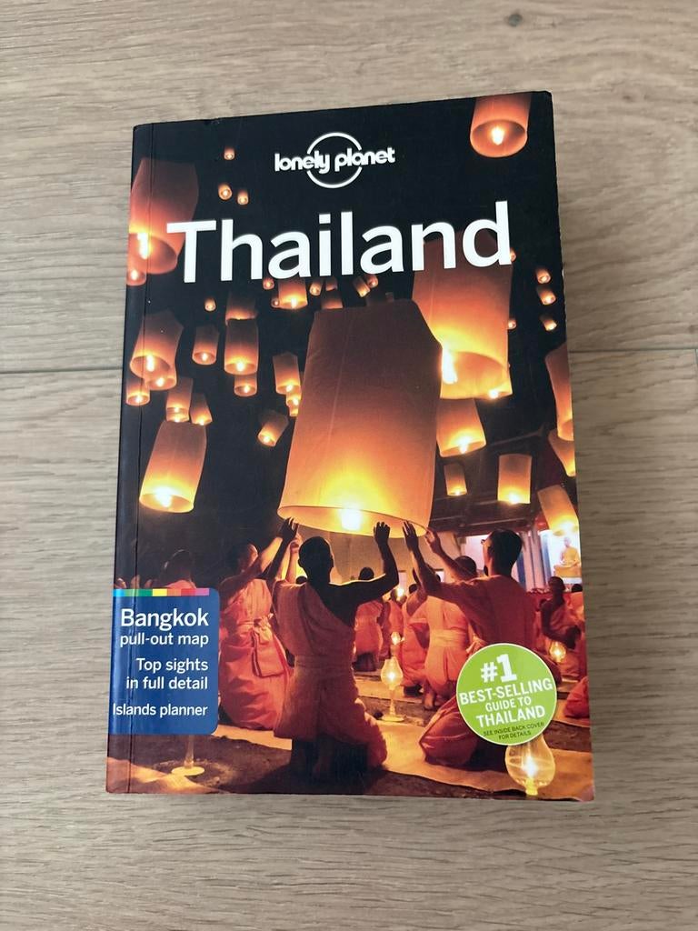 Lonely Planet Thailand Reisgids (16e editie), Lonely Planet, Ophalen of Verzenden, Zo goed als nieuw, Reisgids of -boek