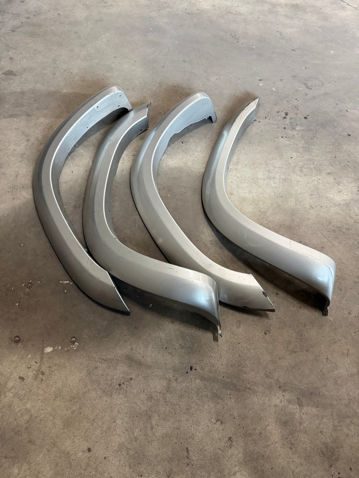 Spatbordverbreders set nissan patrol Y61., Auto-onderdelen, Ophalen of Verzenden, Gebruikt, Voor, Spatbord