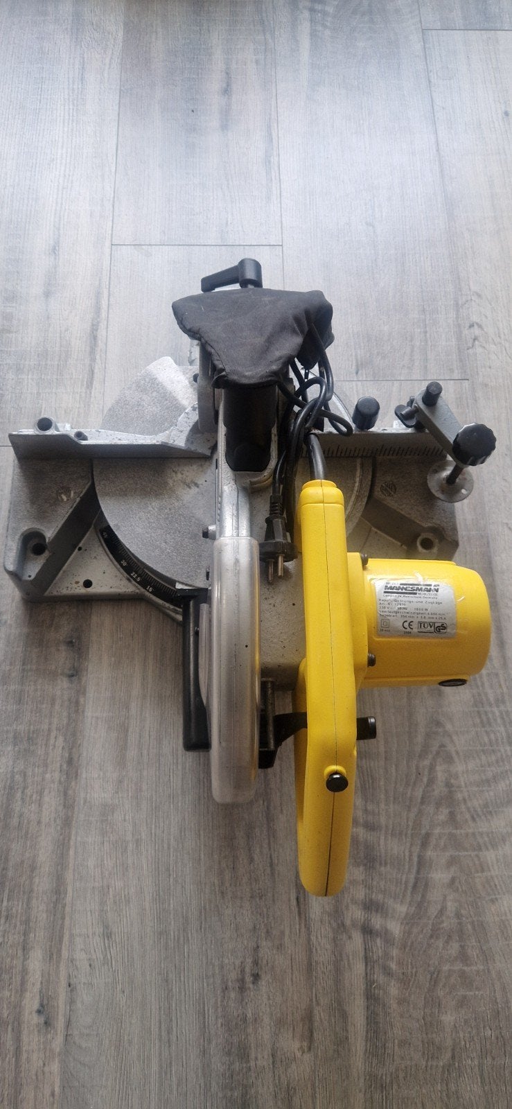Foto 5 van Mannesmann Afkortzaag - Krachtige Zaag voor Precisiewerk