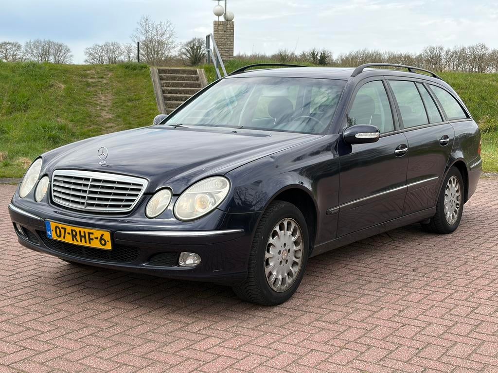 Mercedes-Benz E240 | Automaat | Navi | Clima | Cruise |, Auto's, Mercedes-Benz, Automaat, 2597 cc, Blauw, 1645 kg