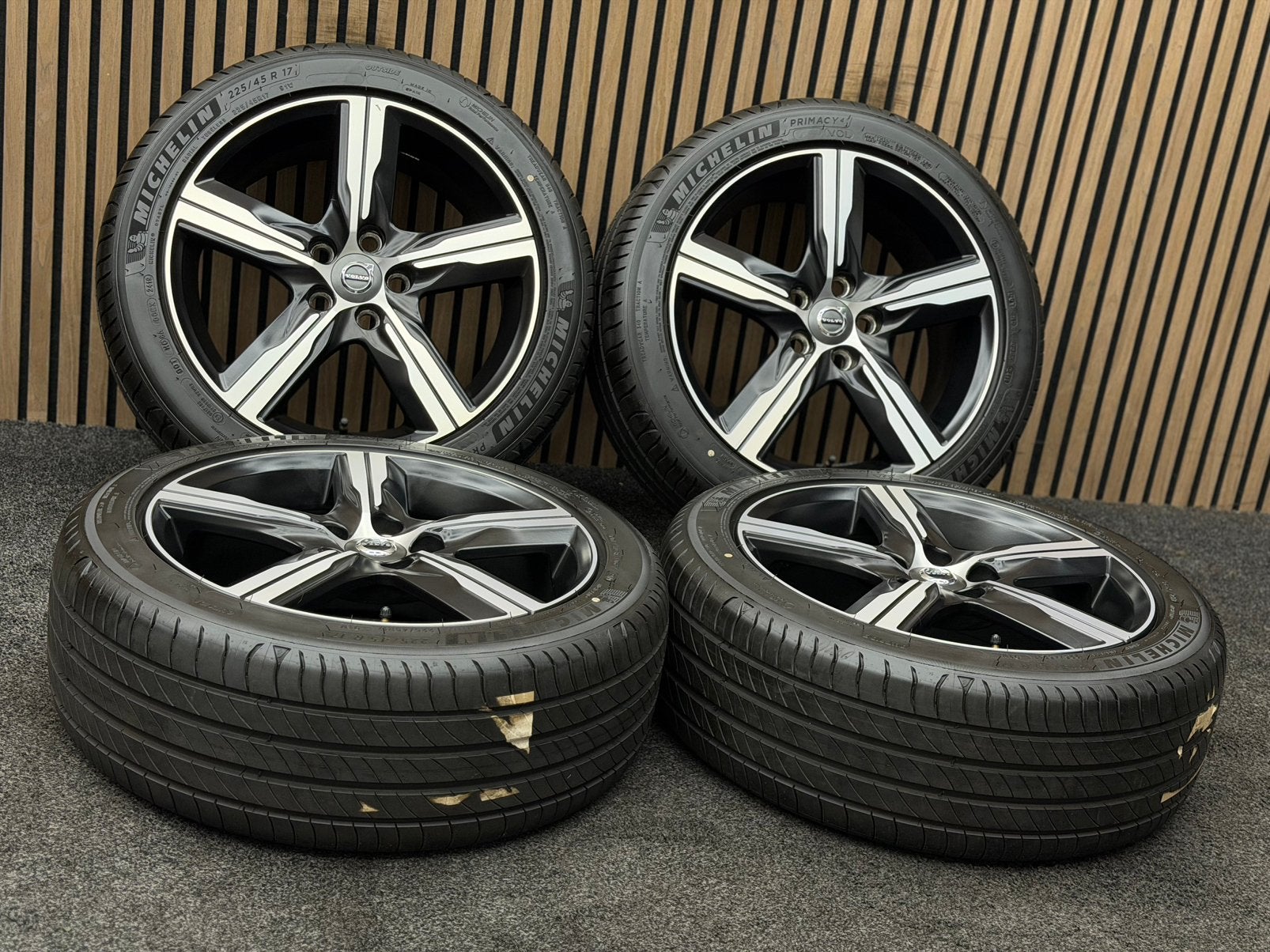 Originele 17 inch Volvo V40 Ixion 3 5x108 ET50 Michelin DEMO, Auto-onderdelen, Banden en Velgen, Ophalen, ., Banden en Velgen