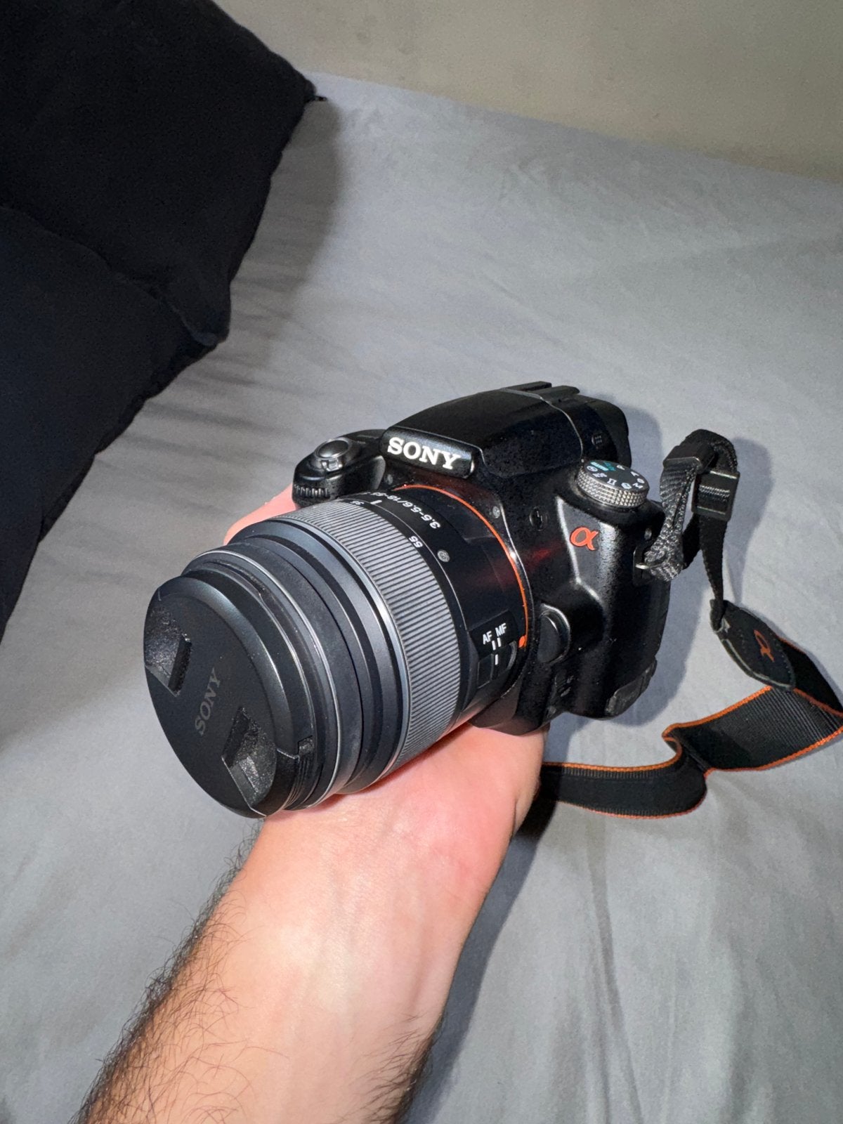 Sony Alpha A33 (SLT-A33) + Sony 18-55mm L, Audio, Tv en Foto, Fotocamera's Digitaal, Gebruikt, Spiegelreflex, Beeldstabilisatie