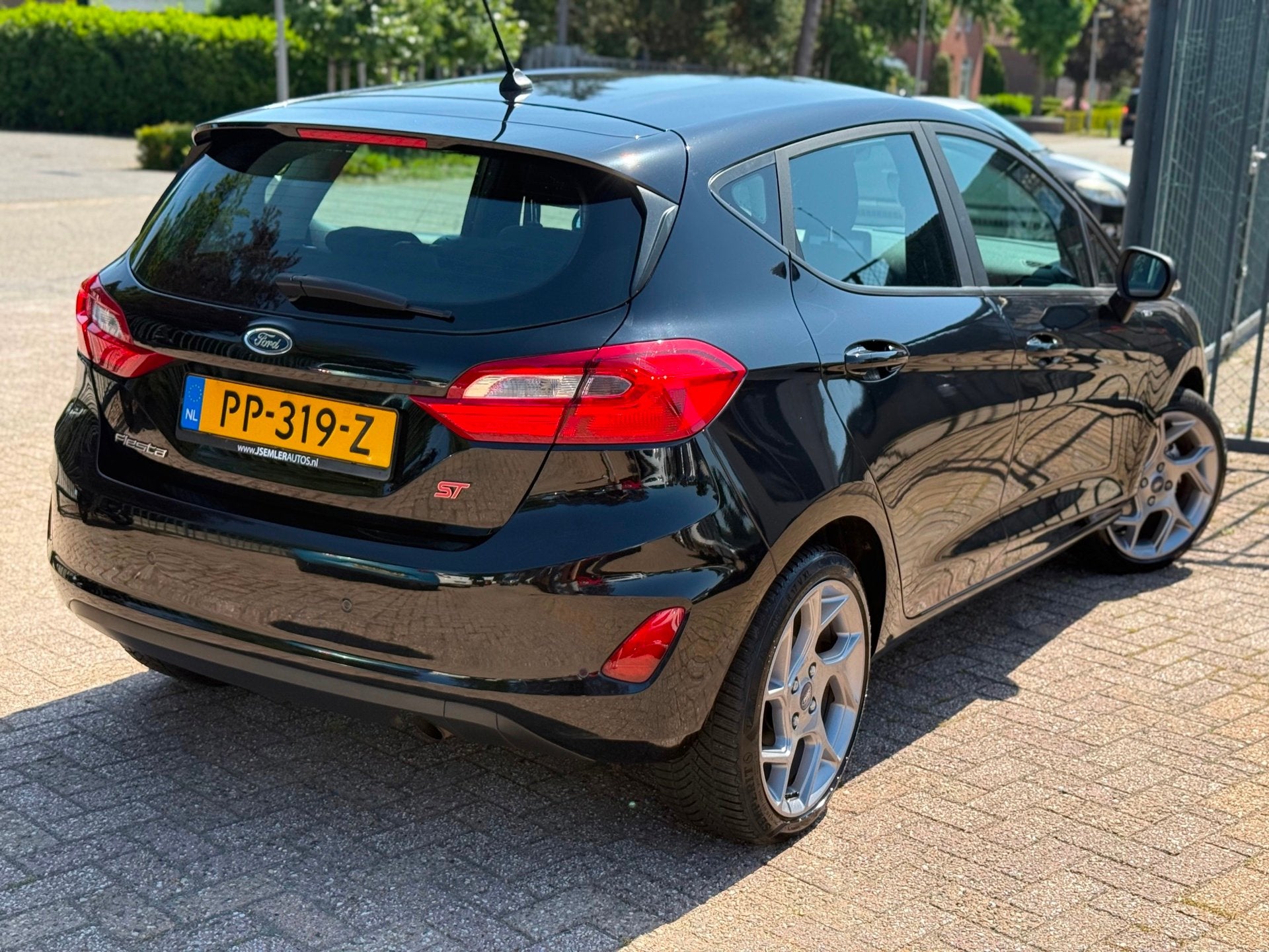 Ford Fiesta 1.1 ST-LINE NAVIGATIE CRUISE CTRL 5 DEURS AIRCO, Auto's, Ford, Voorwielaandrijving, 86 pk, Origineel Nederlands, Bedrijf