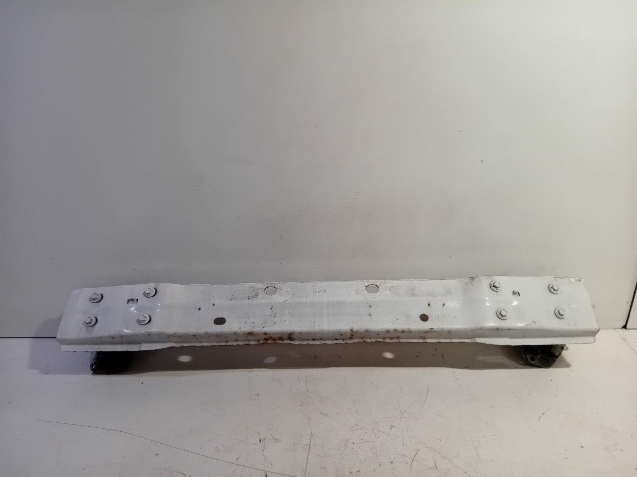 Bumperbalk achter Toyota Auris, Onderdelen@venauto.nl, Van der Ven Autorecycling B.V., Gebruikt, Ettenseweg 76, 4706 PB Roosendaal, The Netherlands