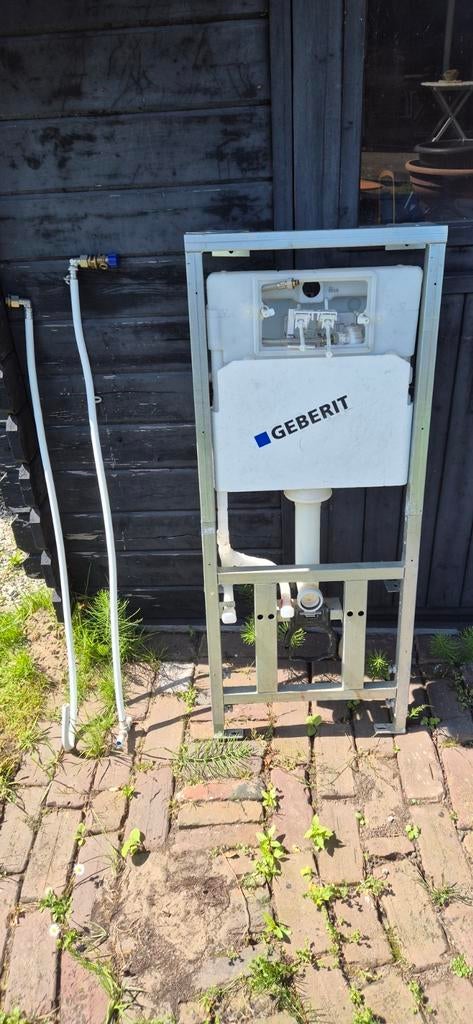 Geberit inbouwreservoir voor toilet, Ophalen of Verzenden, Gebruikt, Rvs, Toilet