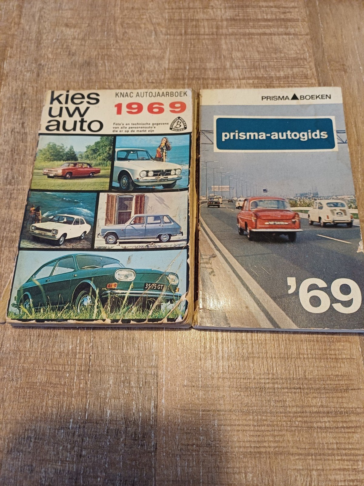 KNAC Autojaarboek 1969 & Prisma Autogids '69, Ophalen of Verzenden, Gelezen, Algemeen, Diverse auteurs