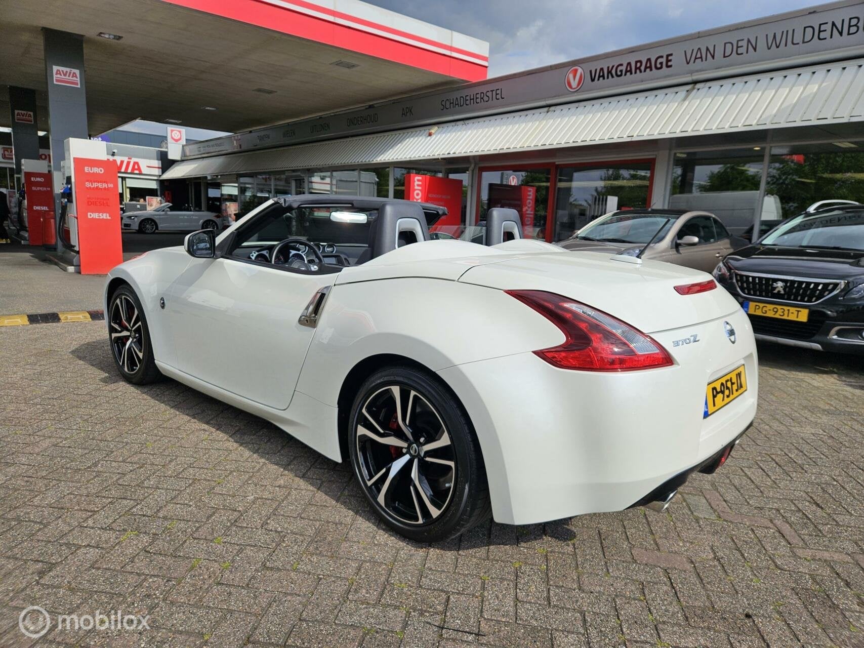 Nissan 370Z Roadster 3.7 V6 Pack, Stoelverwarming, 3696 cc, Achterwielaandrijving, Gebruikt