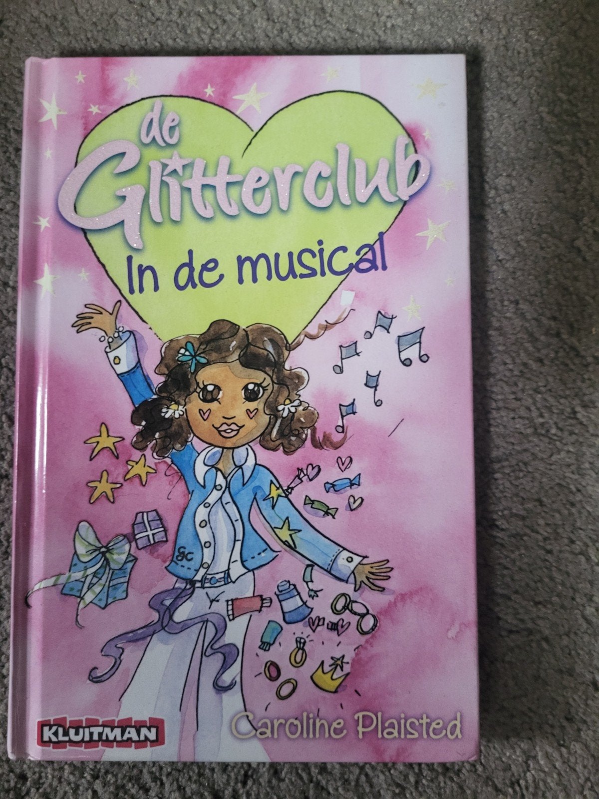 De Glitterclub - In de musical, Boeken, Kinderboeken | Jeugd | onder 10 jaar, Ophalen of Verzenden, Zo goed als nieuw, C. Plaisted