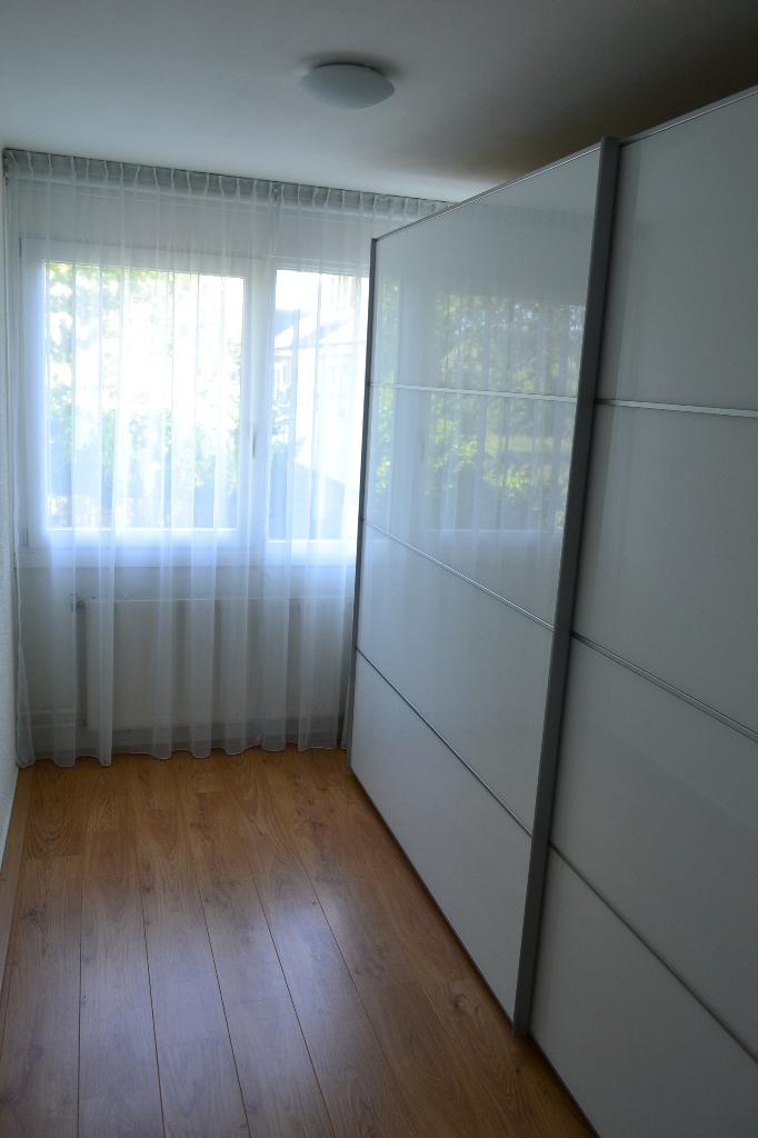Kledingkast Goossens 331x222x68 (bxhxd), Huis en Inrichting, Ophalen, Gebruikt, 200 cm of meer, Met plank(en)
