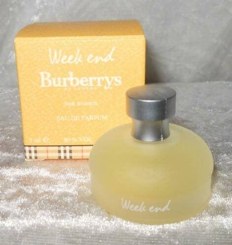 Volle parfum mini Burberry weekend woman + Doosje, Ophalen of Verzenden, Zo goed als nieuw, Miniatuur, Gevuld