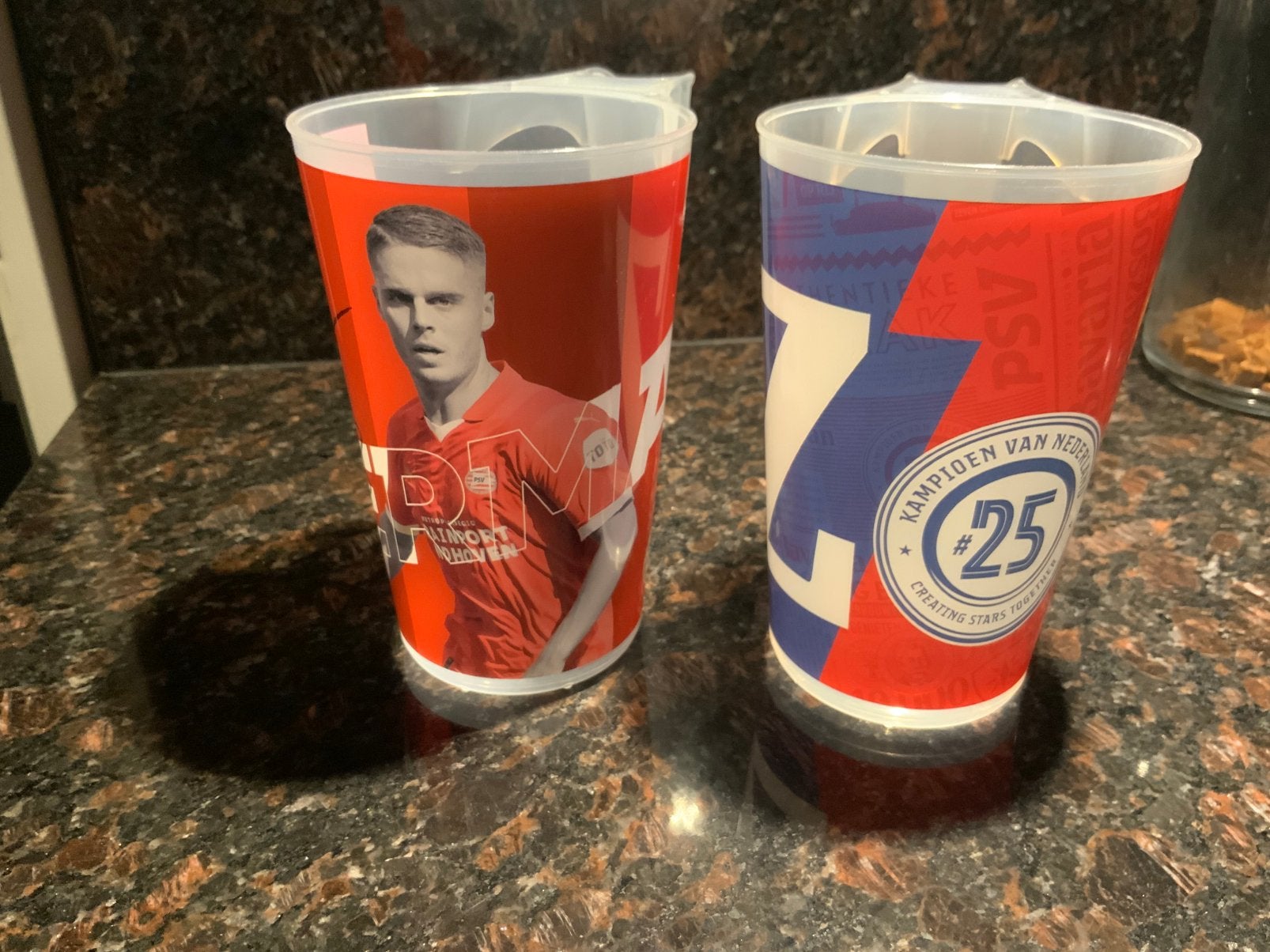 PSV stadion bekers, Ophalen of Verzenden, Zo goed als nieuw
