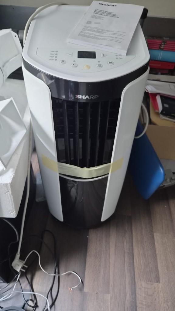 Te koop ZGAN: Sharp CVH9XR - Stille mobiele airco (Utrecht), Ophalen, 3 snelheden of meer, Zo goed als nieuw, Koelen en Ontvochtigen