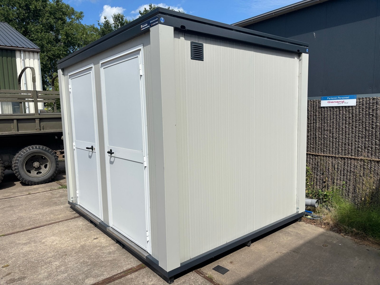 Container unit met toilet, urinoir, wasmachine afvoer en gro, Ophalen of Verzenden, General cars&parts, Info@gcap.nl, Nijverheidsterrein 16