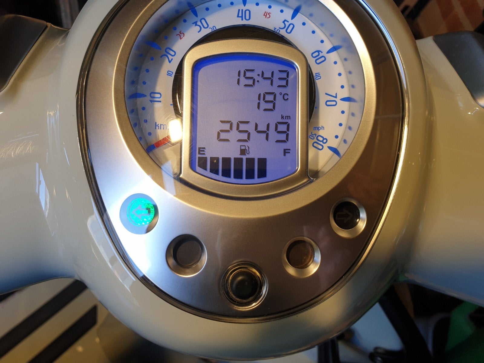 Peugeot Django 2500 km snorscootet, Overige modellen, Ophalen of Verzenden, Zo goed als nieuw, Benzine