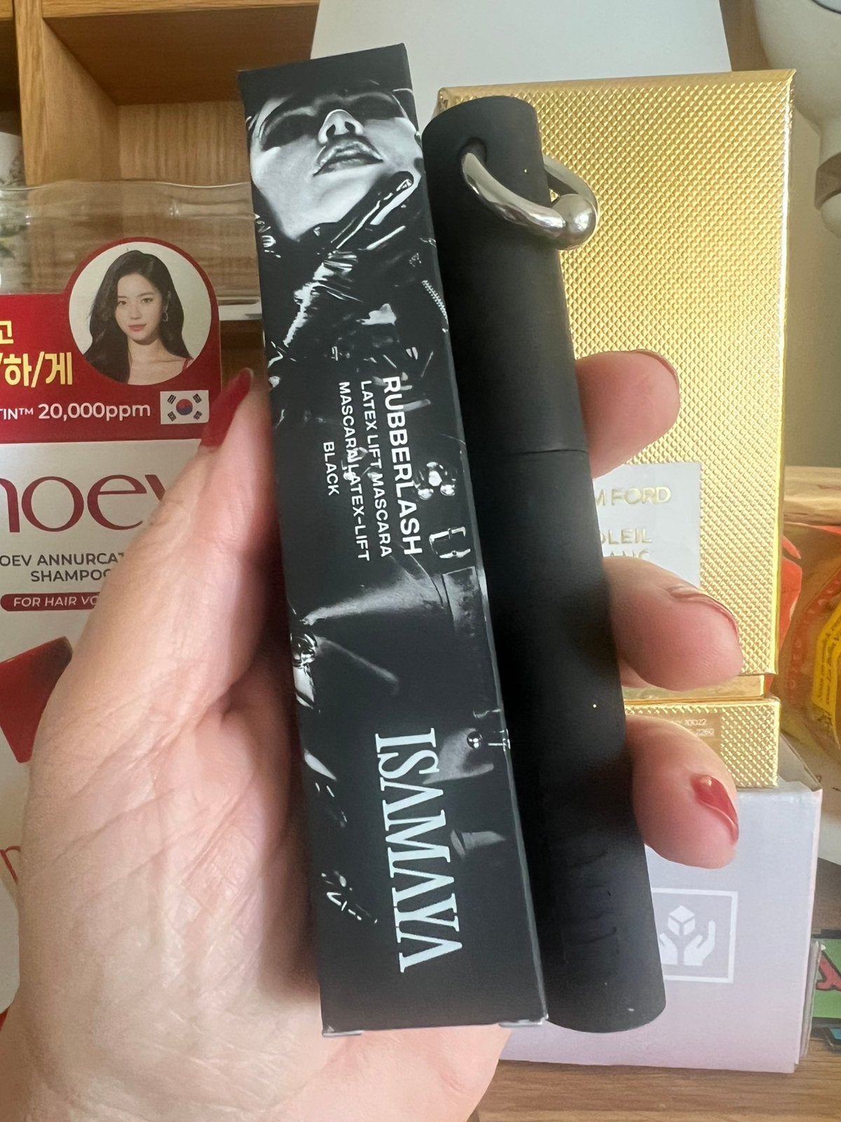 NEW- ISAMAYA RUBBERLASH Latex Lift Mascara Black as Night, Verzenden, Nieuw, Zwart, Ogen