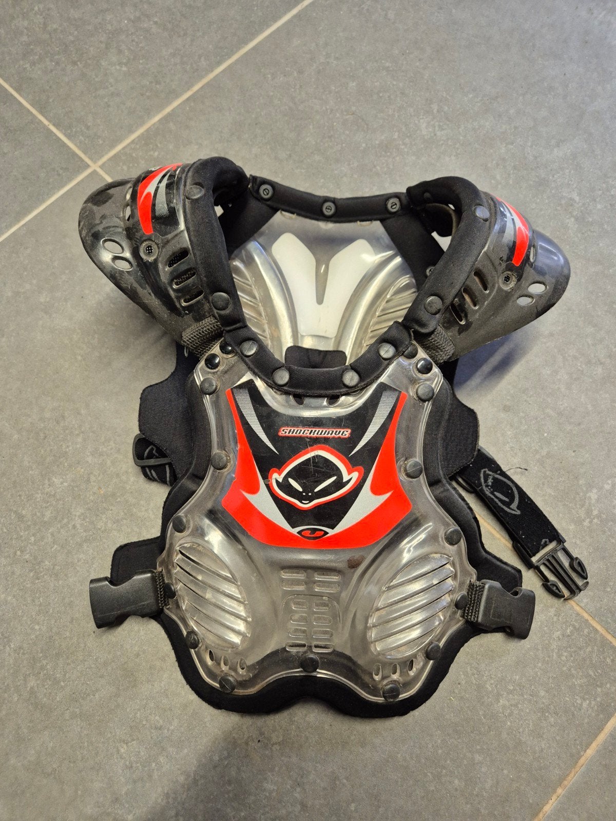 UFO kinder bodyprotector - Optimale bescherming, Overige typen, Kinderen, Ophalen of Verzenden, Sinisalo