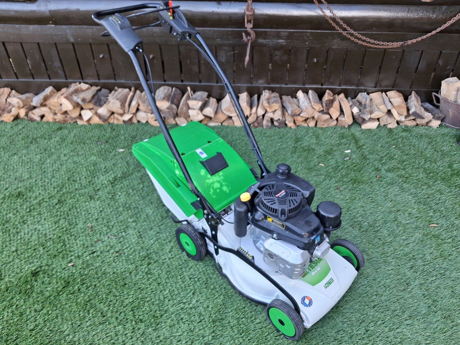 Professionele Etesia Pro 46 PKCTM Grasmaaier, Cirkelmaaier, Gebruikt, Versnellingen, Benzine-grasmaaier