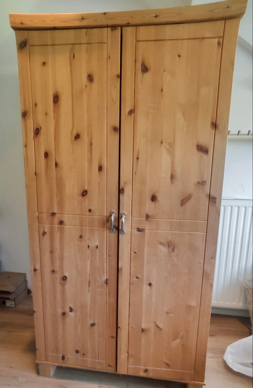 Massief grenen kledingkast met hang- en legruimte, Ophalen, Gebruikt, 50 tot 100 cm, 150 tot 200 cm