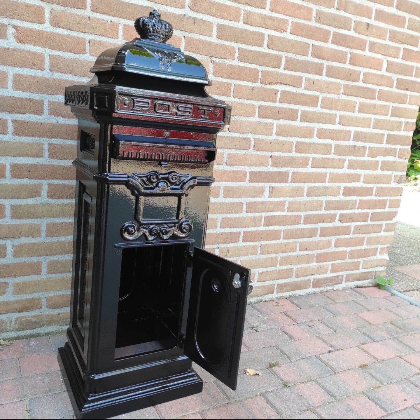 Nostalgische Engelse Kolombrievenbus B1B KS, Tuin en Terras, Brievenbussen, Zo goed als nieuw, Staande brievenbus, IJzer, Ophalen
